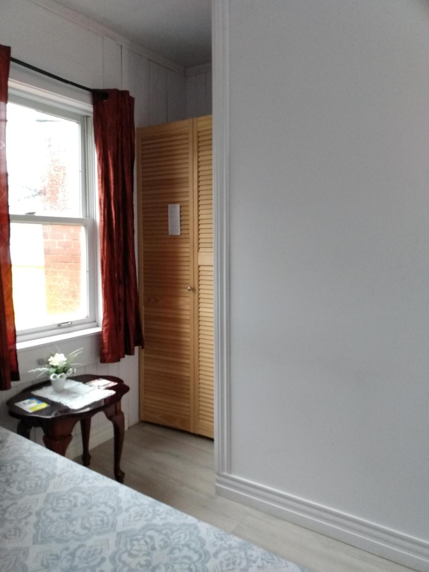Healing Touch Holistic Living Space Amherst Esterno foto