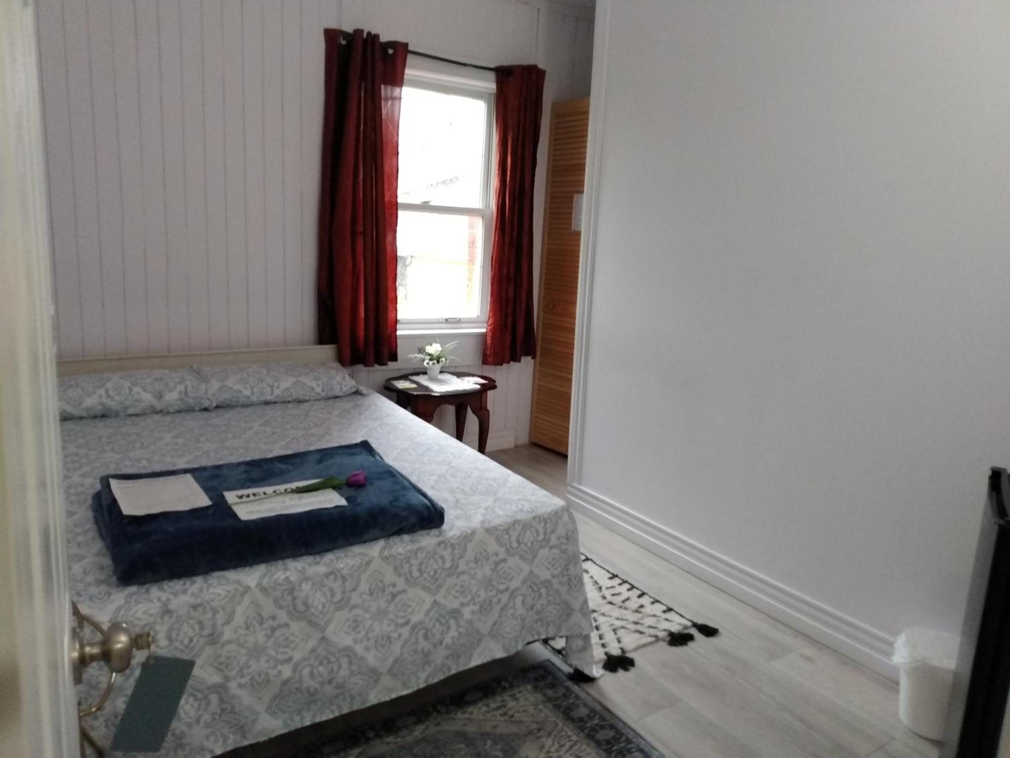 Healing Touch Holistic Living Space Amherst Esterno foto