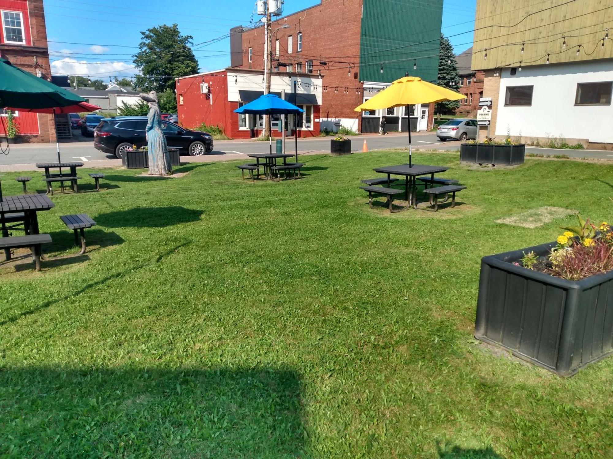 Healing Touch Holistic Living Space Amherst Esterno foto